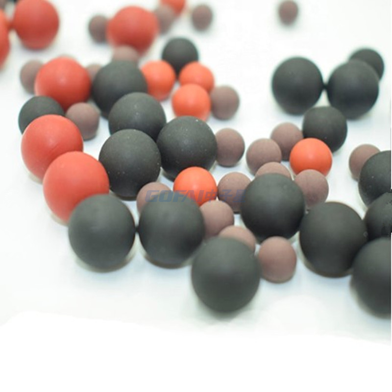 Balle en caoutchouc solide en silicone néoprène noir de bonne qualité avec trou fabriqué en Chine