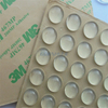 Fabrication de tampons de pare-chocs en caoutchouc de silicone transparent adhésif 3M